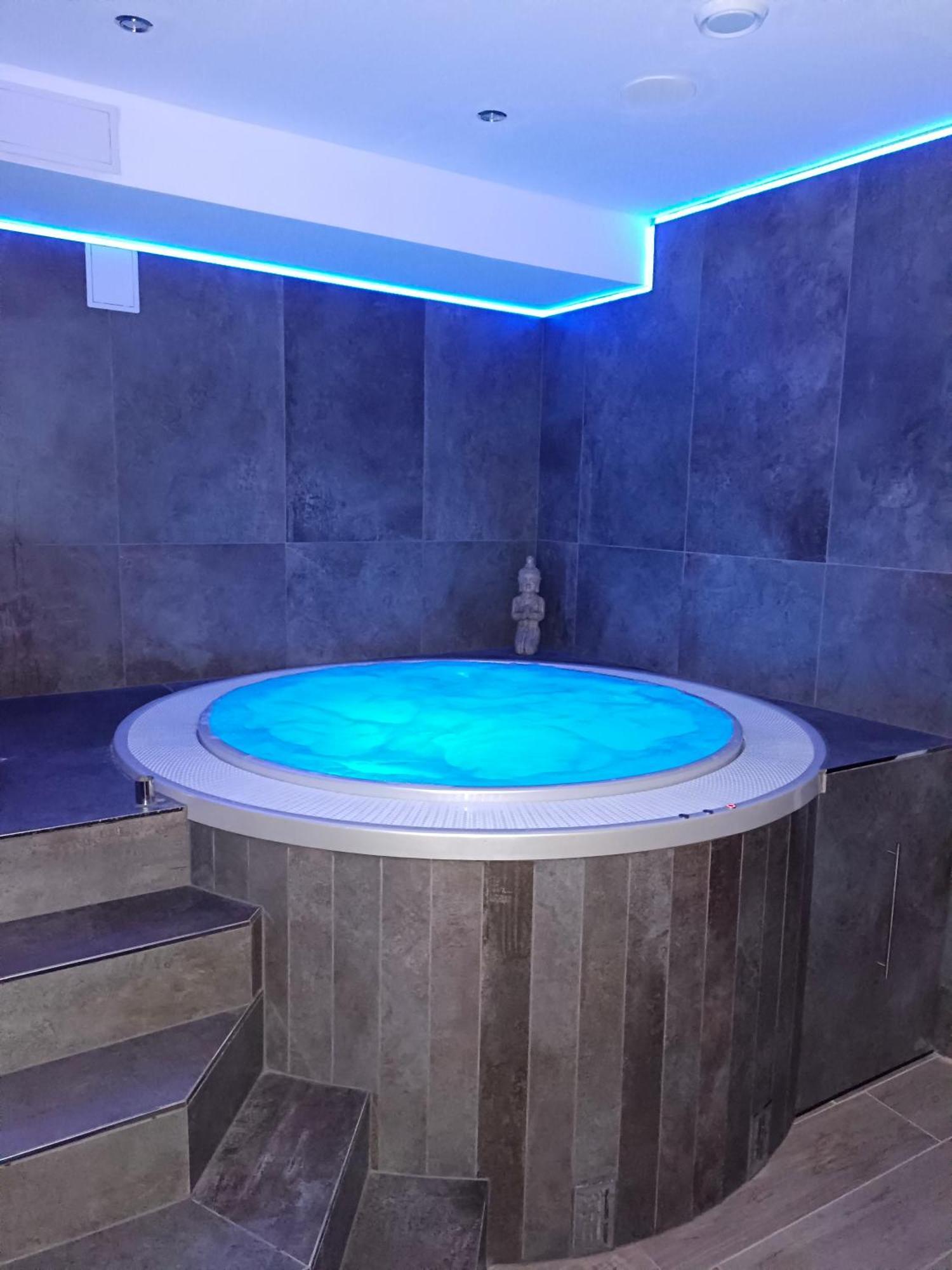 Penzion A Wellness - Jilan, Naves Svobody 39, Olomouc Buitenkant foto